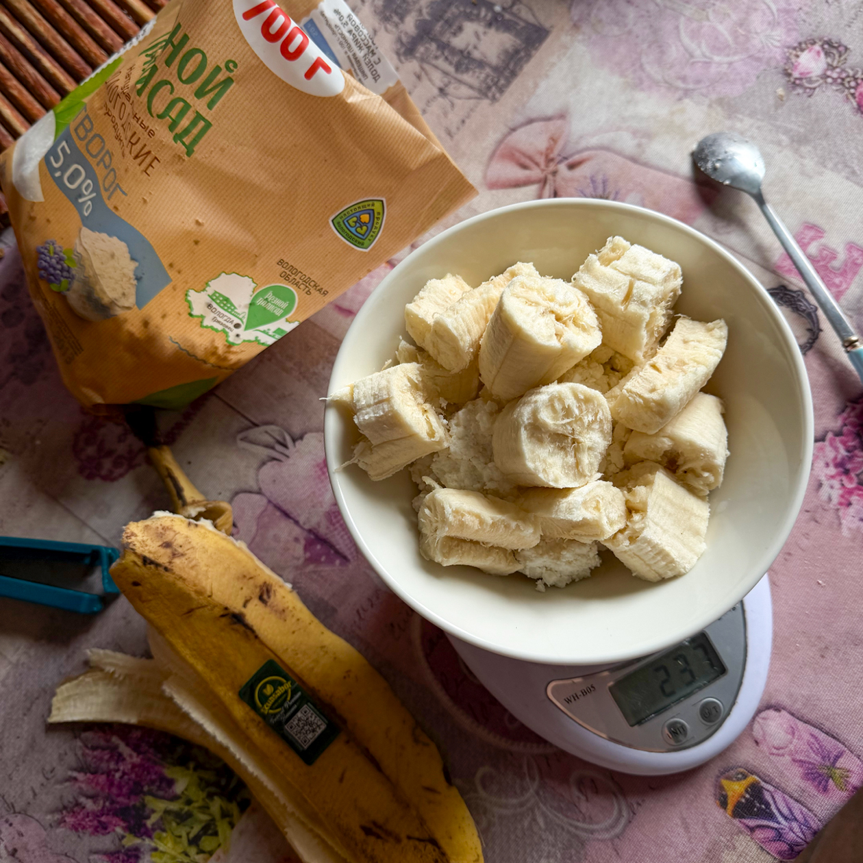 Вкусно, хотя выглядит не супераппетитно. Вкус творога перебивается, но в целом завтрак получается сытным и питательным