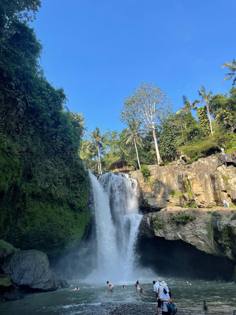 Водопад Тегенунган в деревне Кеменух, город Сукавати, Гианьяр, Бали