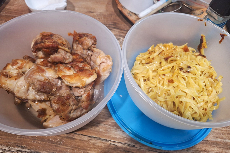 Приготовила еду на несколько дней