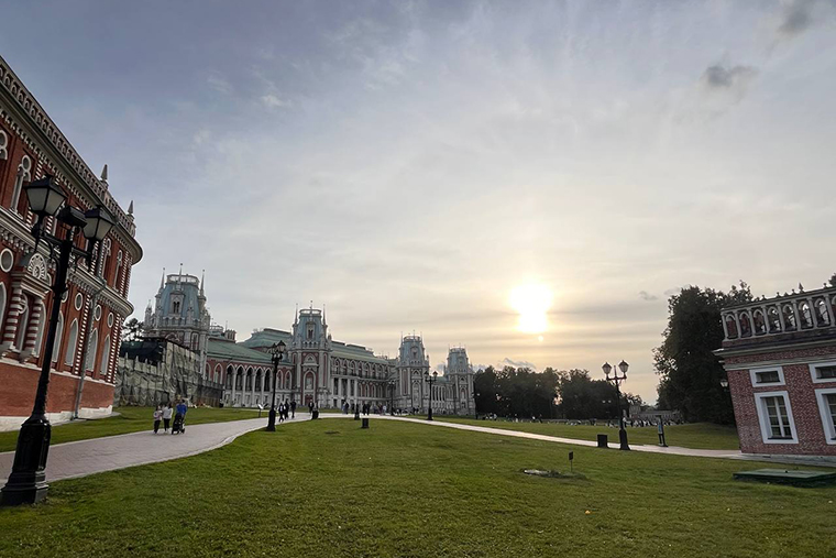 Вид на Большой дворец в Царицыне