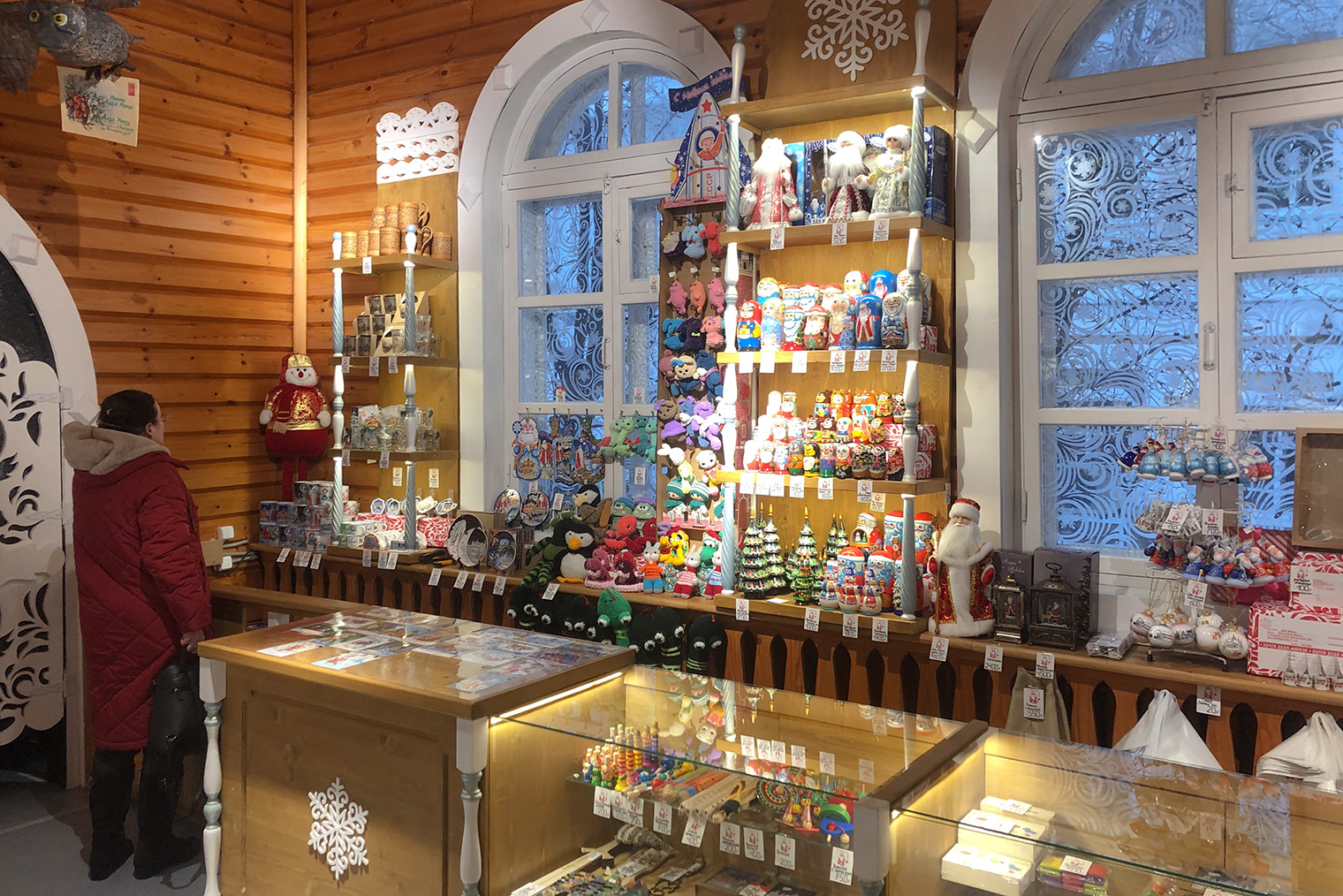 Сувенирная лавка на почте