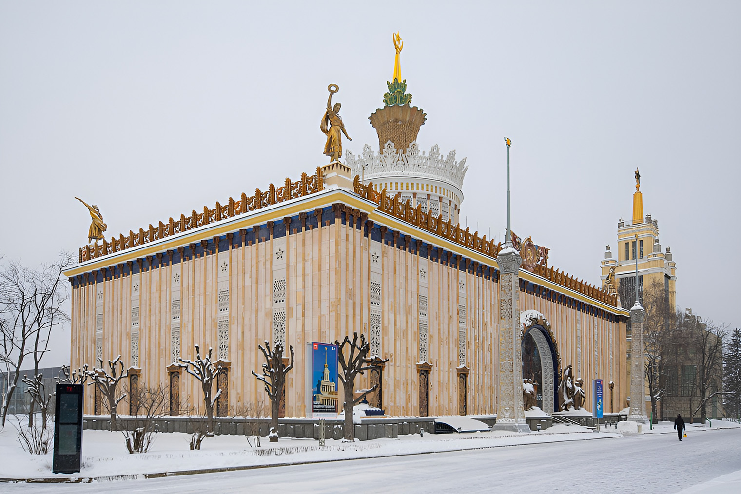 Павильон музея «Слово», на мой взгляд, один из самых красивых на ВДНХ. Источник: vdnh.ru