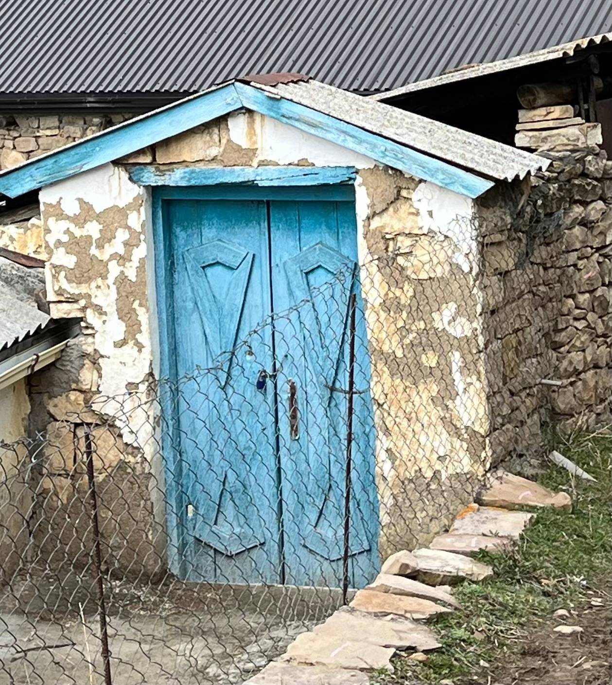 Фотоальбом: поездки в села Гоор и Кахиб в апреле