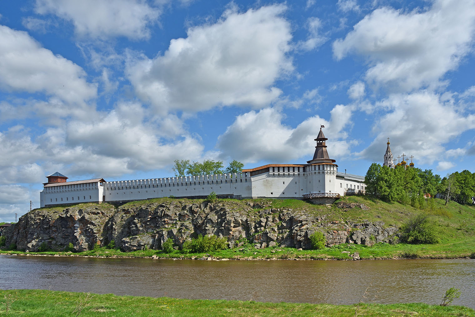 Белокаменный верхотурский кремль. Фотография: Ludvig14 / Wikimedia