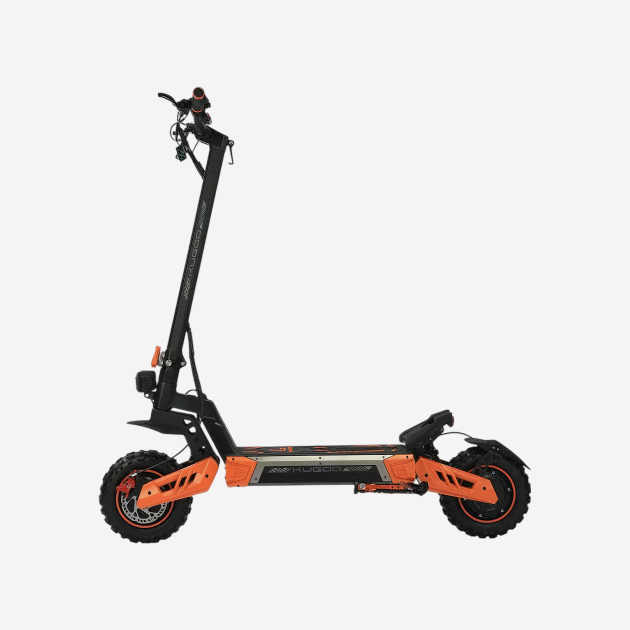 Kugoo G4 Max — один из самых мощных самокатов на рынке. Полноприводный, каждое мотор-колесо у него мощностью 2 кВт. © kugoo-russia.ru