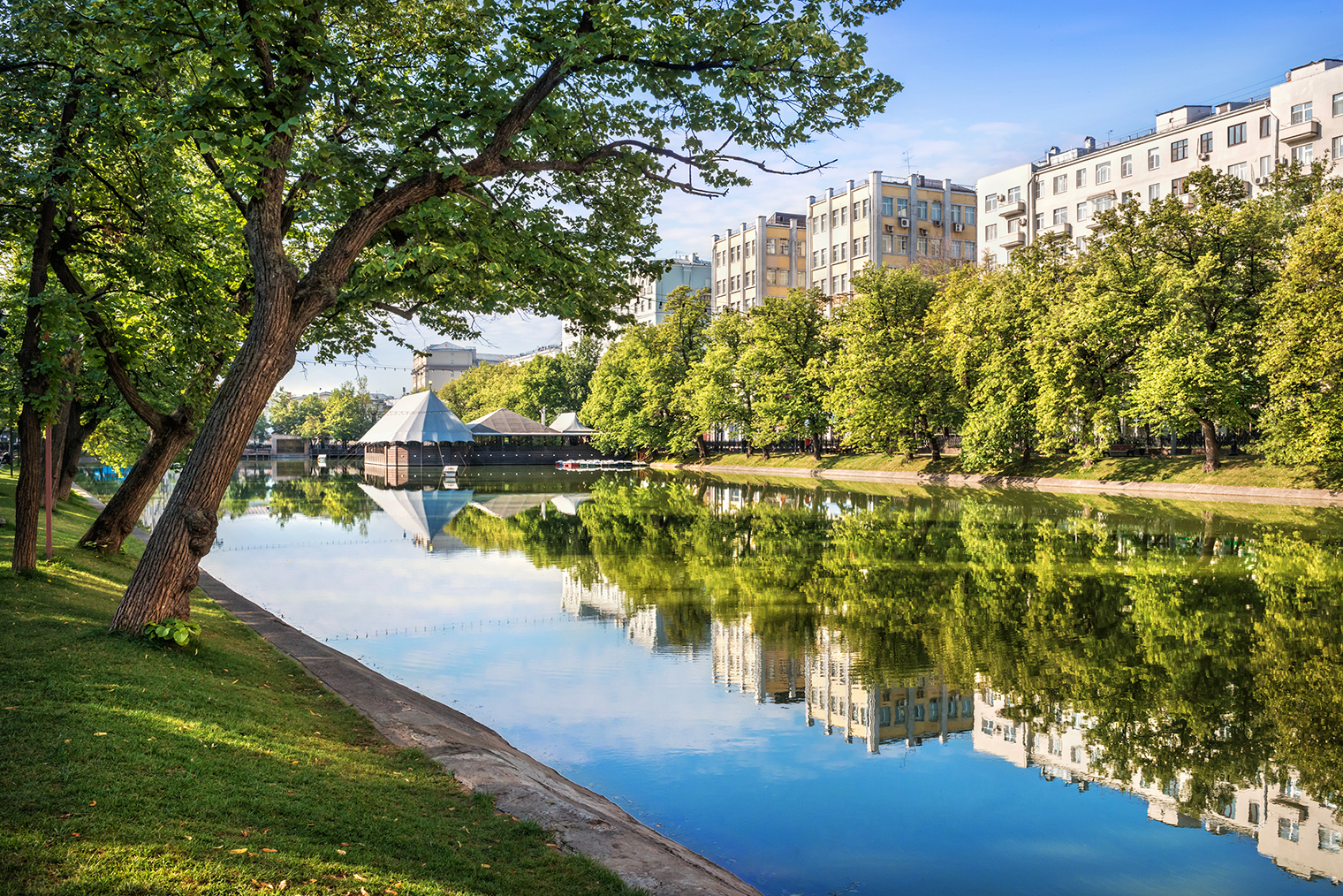 © Baturina Yuliya / Фотобанк Лори