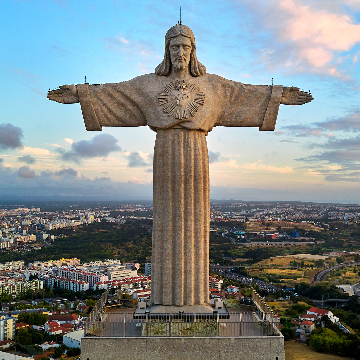 Статуя Христа в Лиссабоне. Фотография: Deensel / Wikipedia