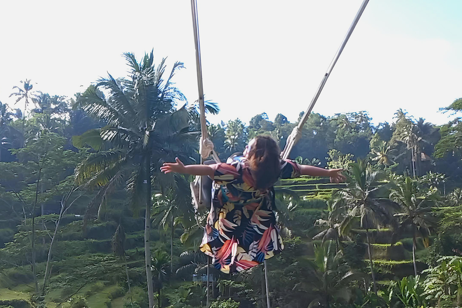 За 10 минут на качелях просят 250 000 IDR⁣ ( ₽), но впечатления незабываемые. © Дарина Устич