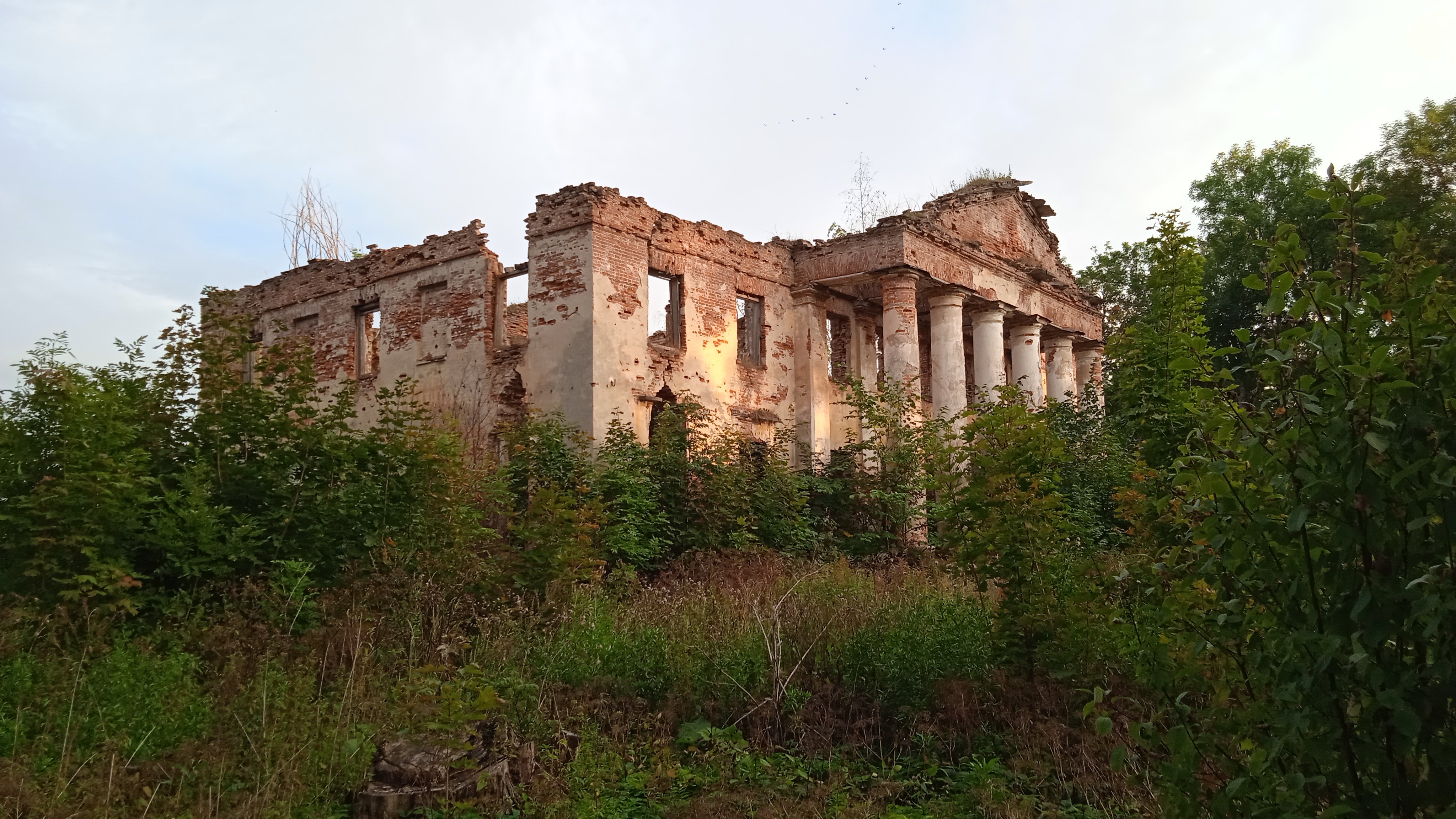 Руины в Куммолово