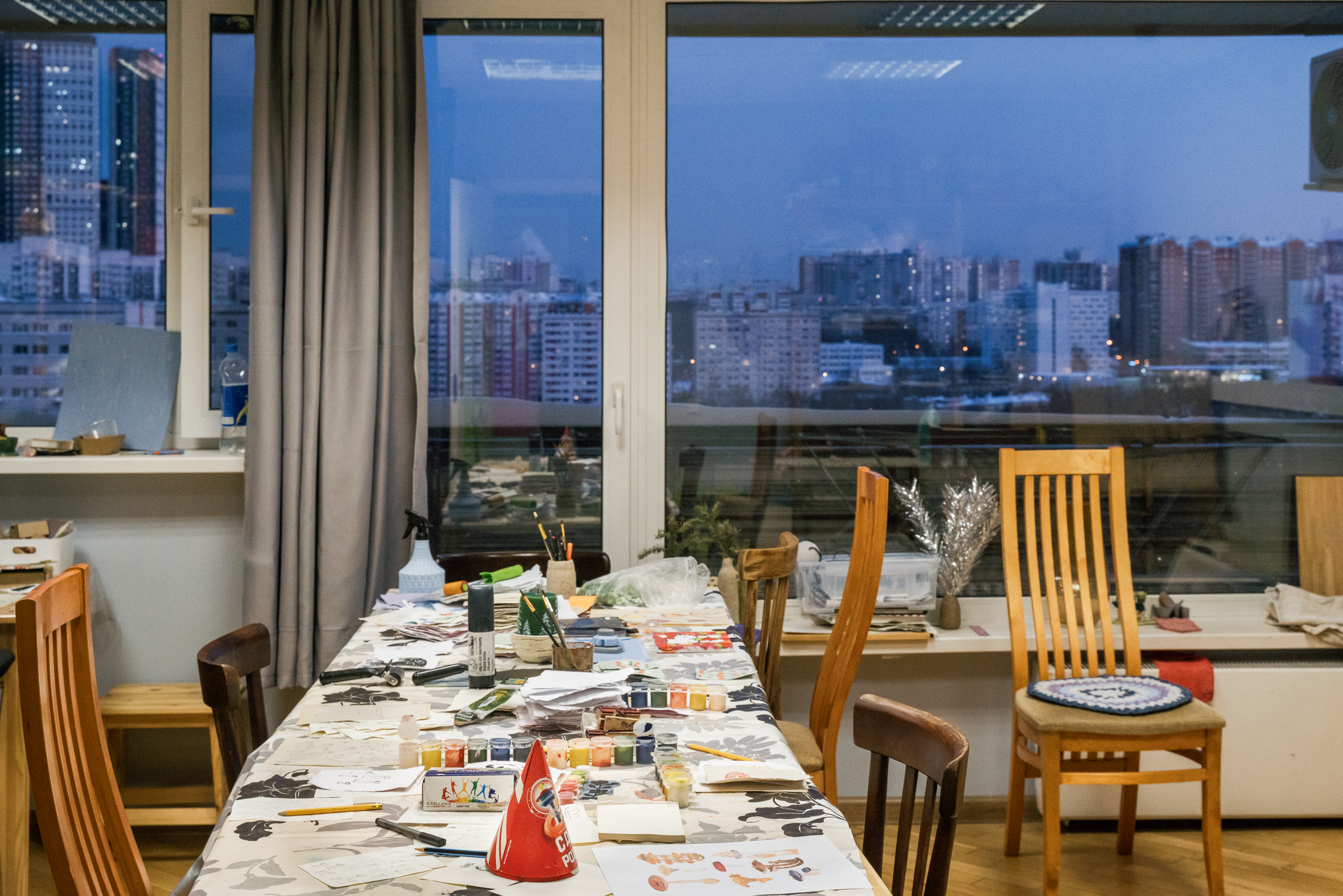 После двух-трех лет жизни вне интерната люди меняются до неузнаваемости