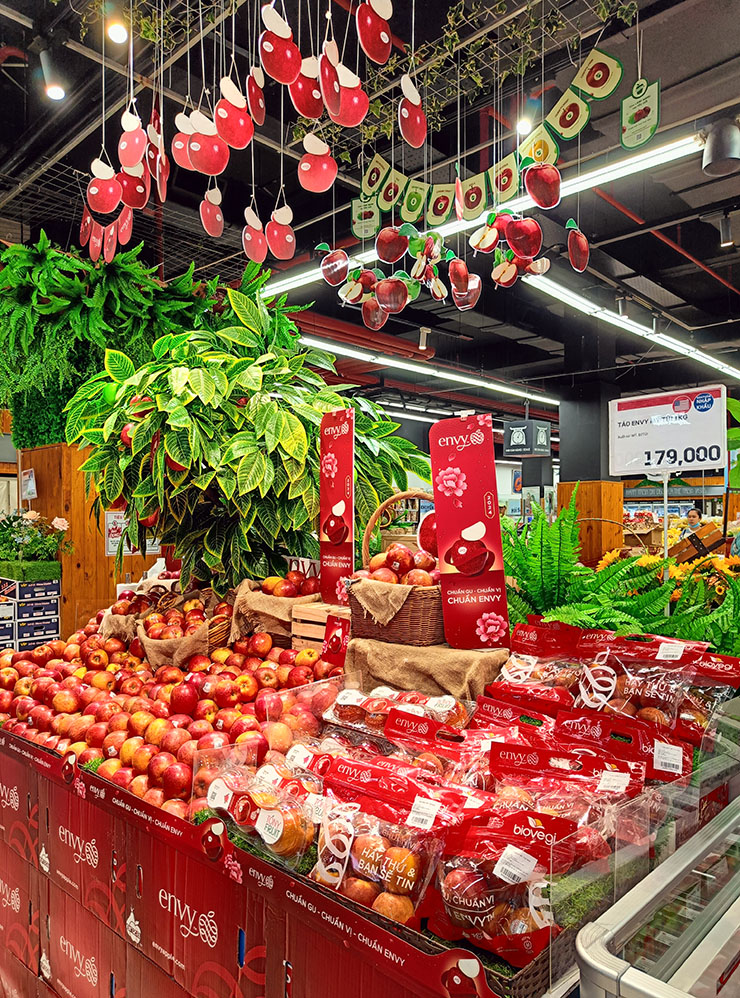 В гипермаркетах продают дорогие фрукты из США, Австралии, Новой Зеландии и Европы