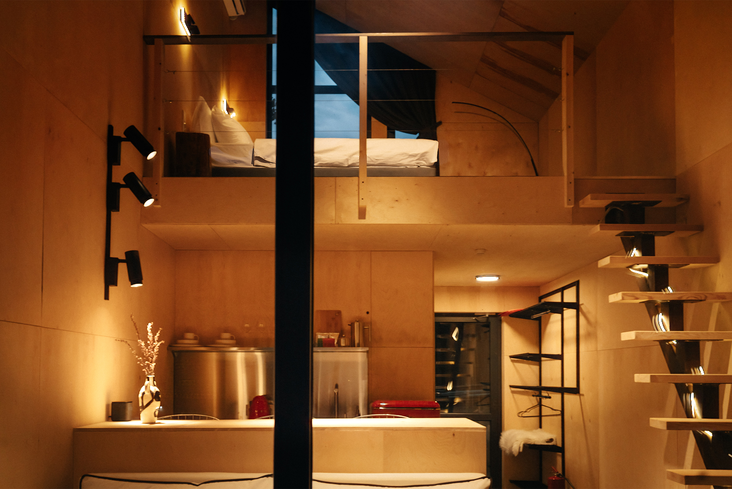 Мы даже не отметили окончание строительства — не осталось ни сил, ни желания