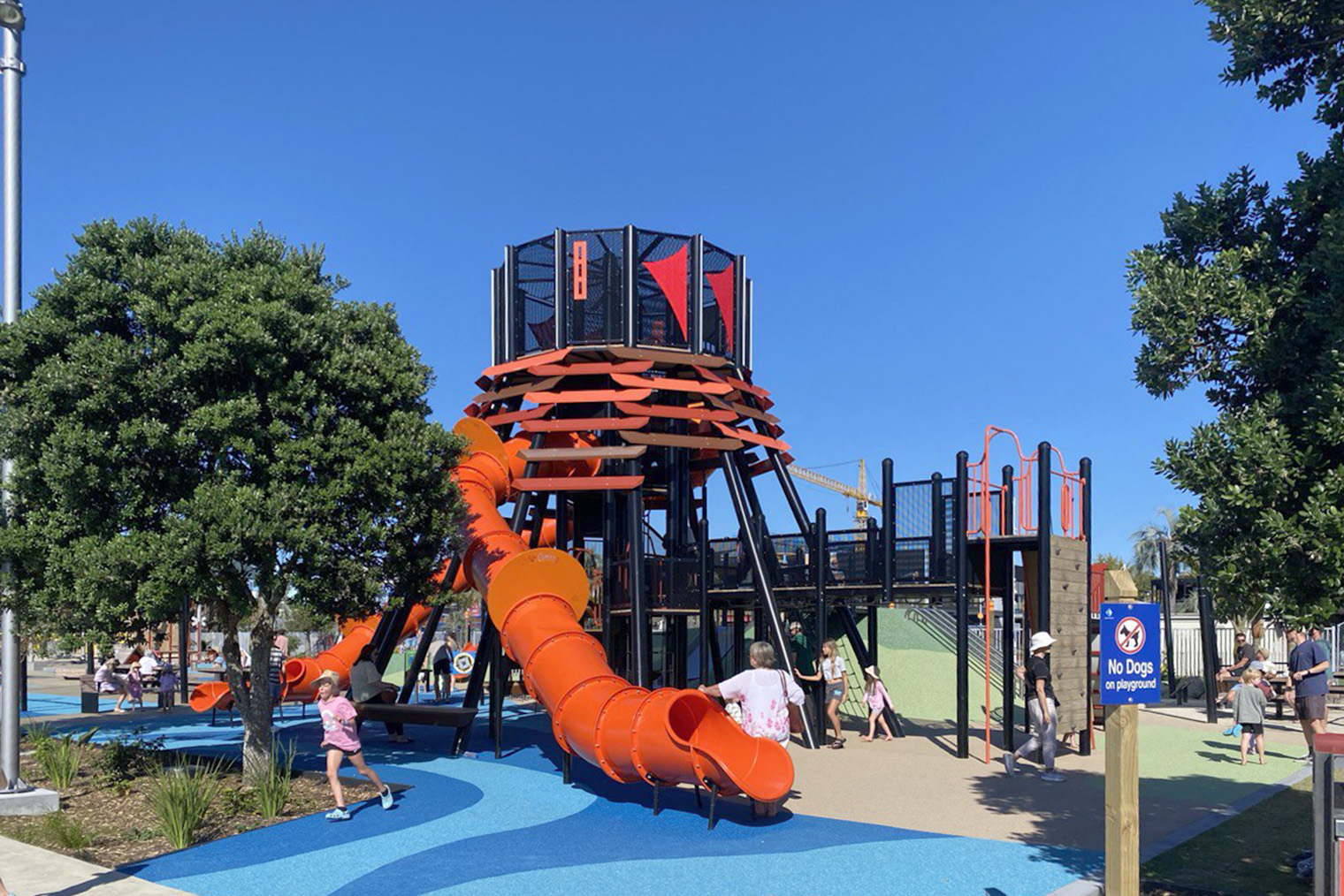 Прекрасные детские площадки в Новой Зеландии повсюду