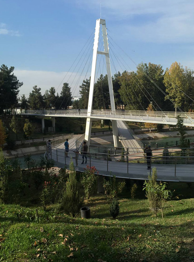 Вантовый мост в парке «Навруз»