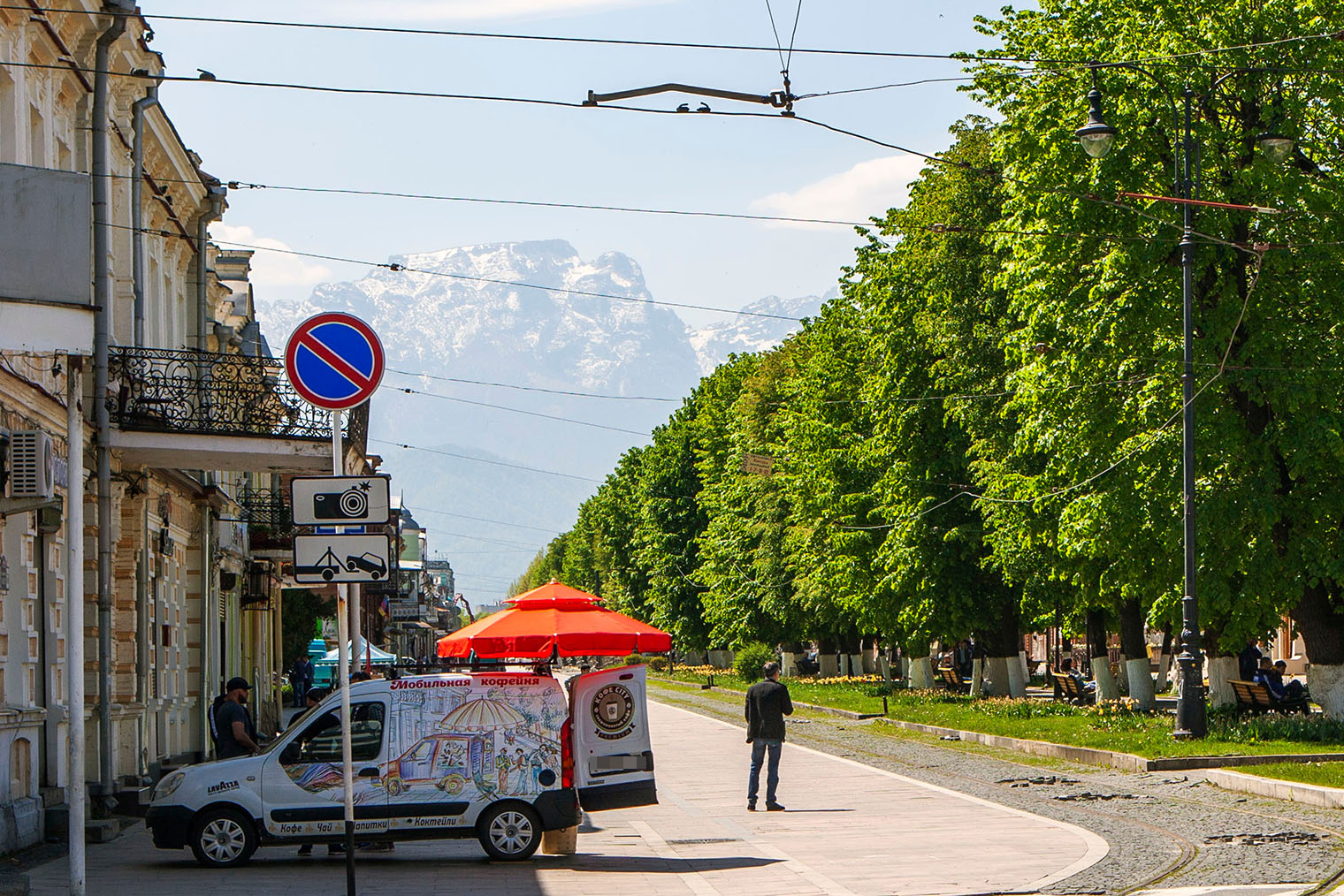 Вид на Столовую гору во Владикавказе. Фотография: Sergei Afanasev / Shutterstock / FOTODOM