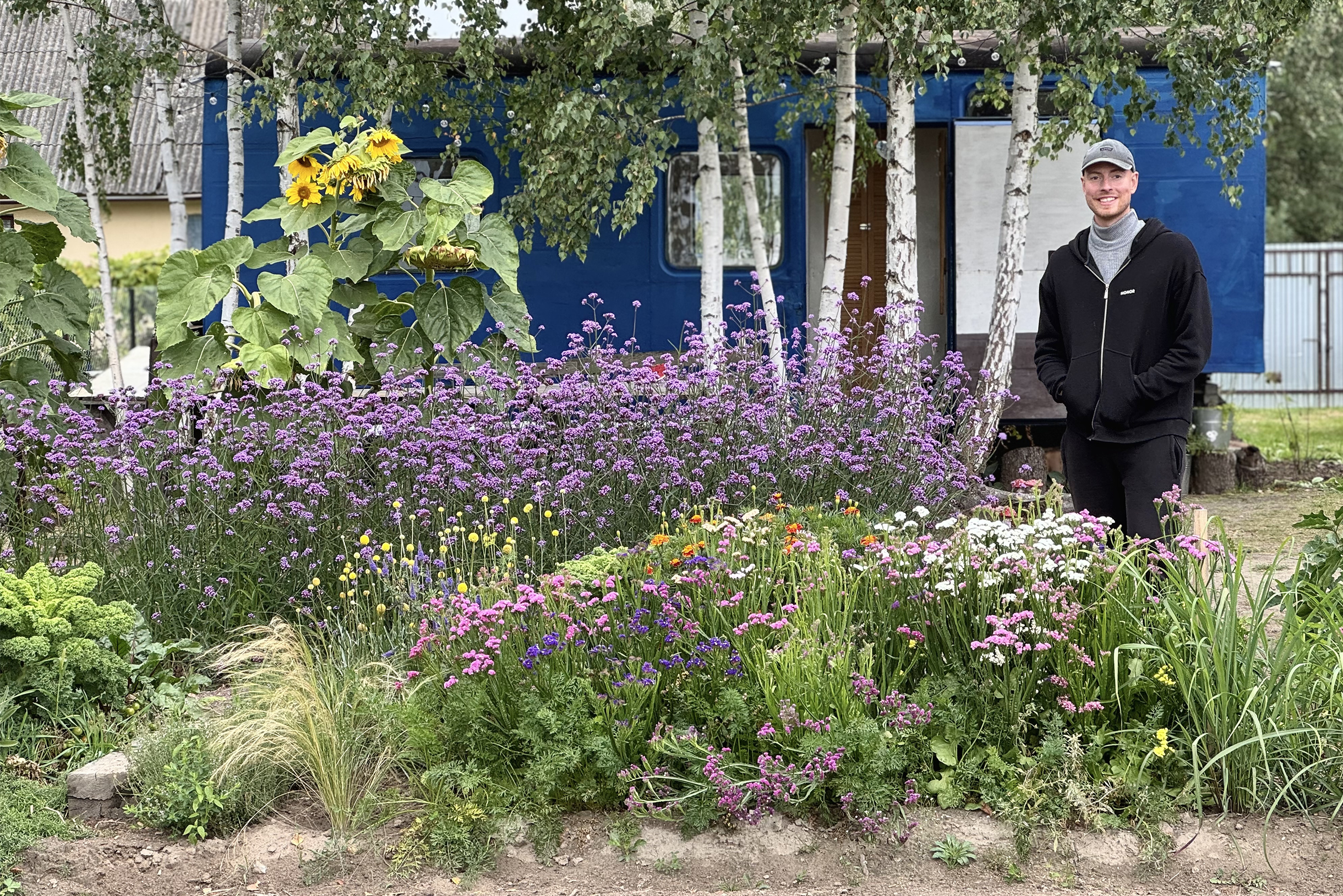 В Беларуси мягкие зимы, так что планирую приезжать на дачу и зимой. Летом заниматься ремонтом некогда, а зимой свободного времени будет больше