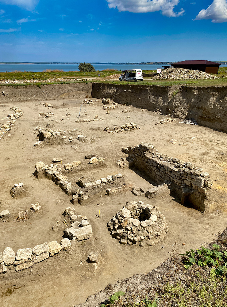Раскопки древнего города в музее «Фанагория»