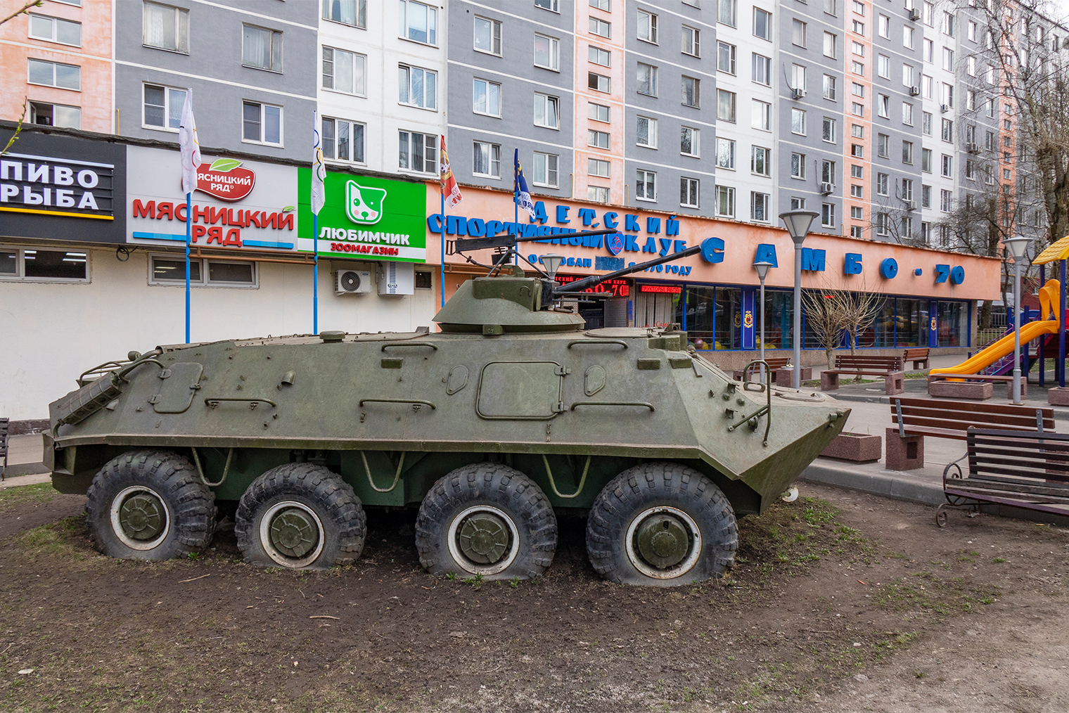 Самбо — это хорошо, но против БТР нет приема