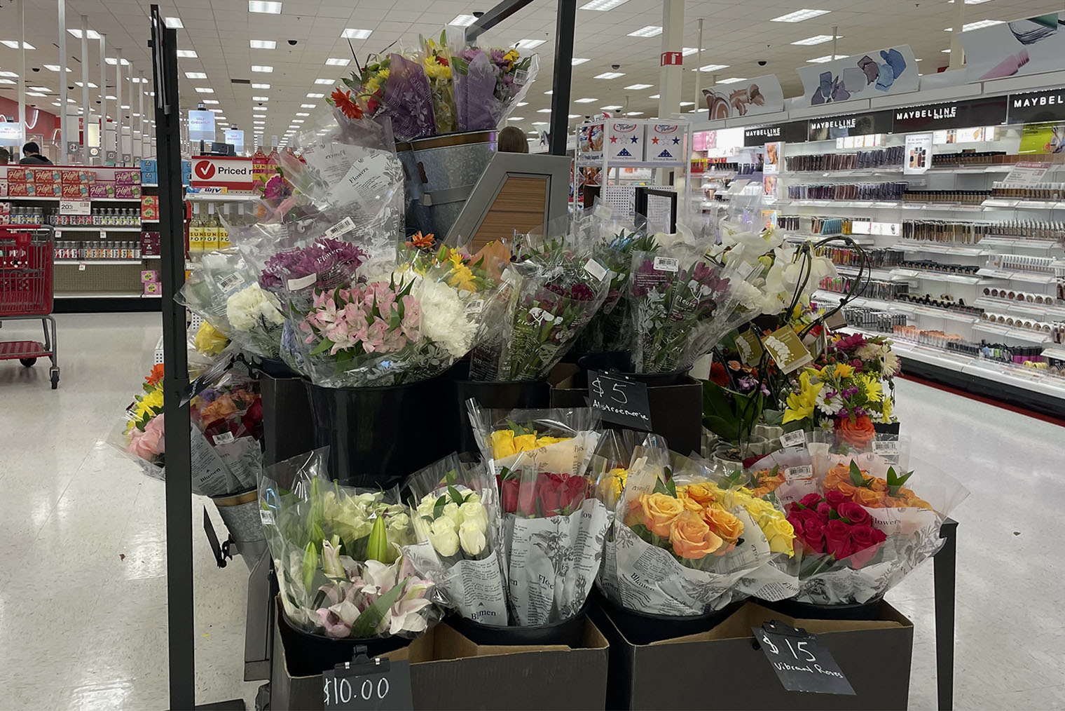 Цветы продают в любом супермаркете за 5⁠—⁠50 $