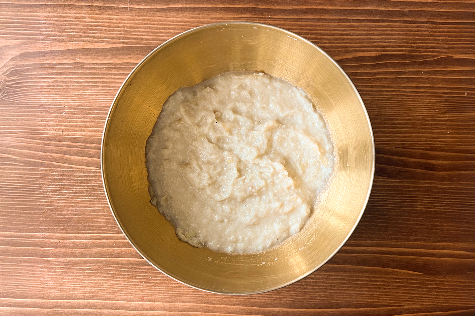 Должна получиться однородная бледная кашица