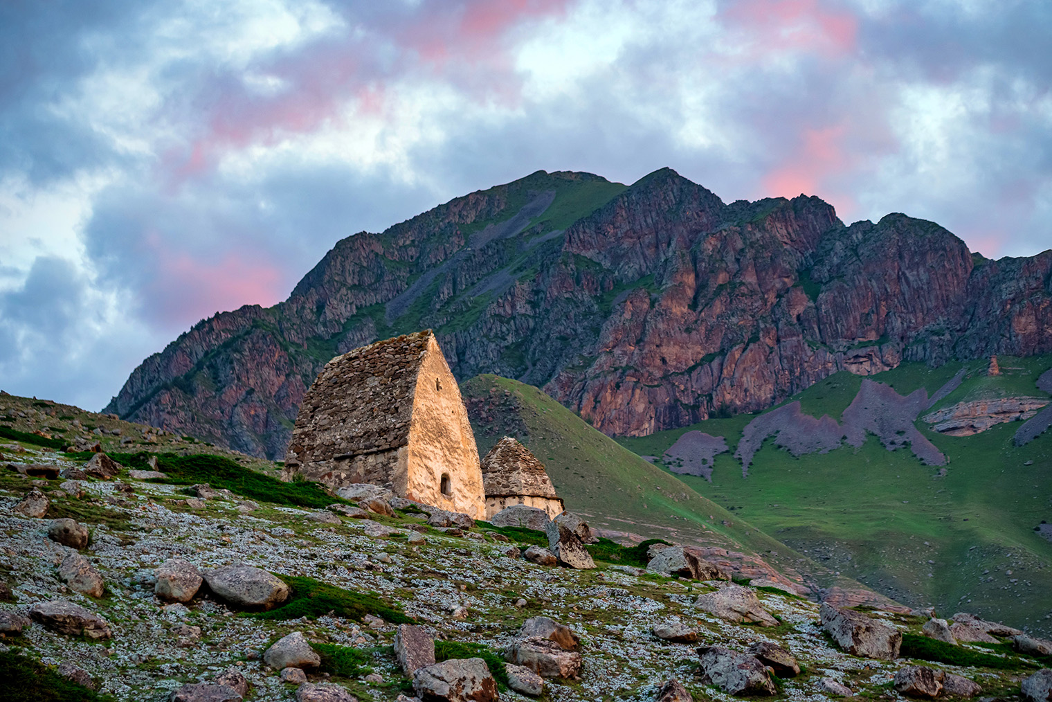 Город мертвых. Фотография: Yakov Oskanov / Shutterstock / FOTODOM