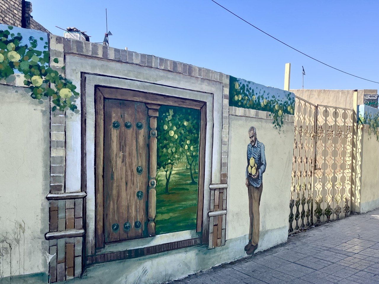 Исфахан. Рисунок на заборе