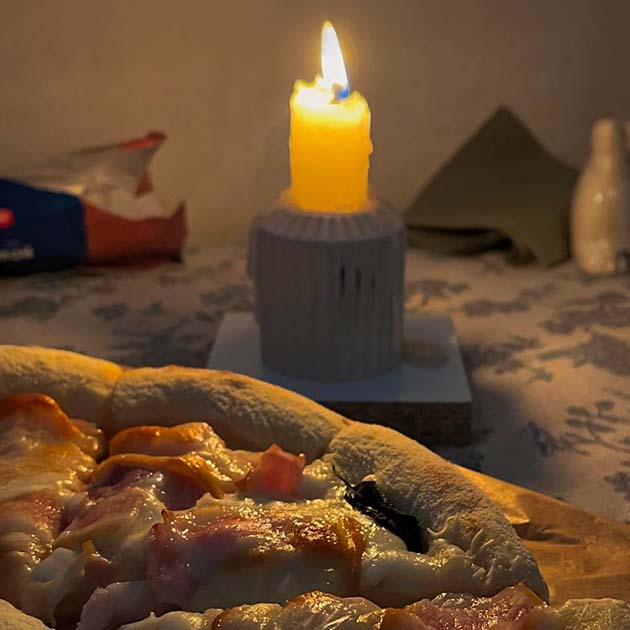 Праздничный ужин при свечах