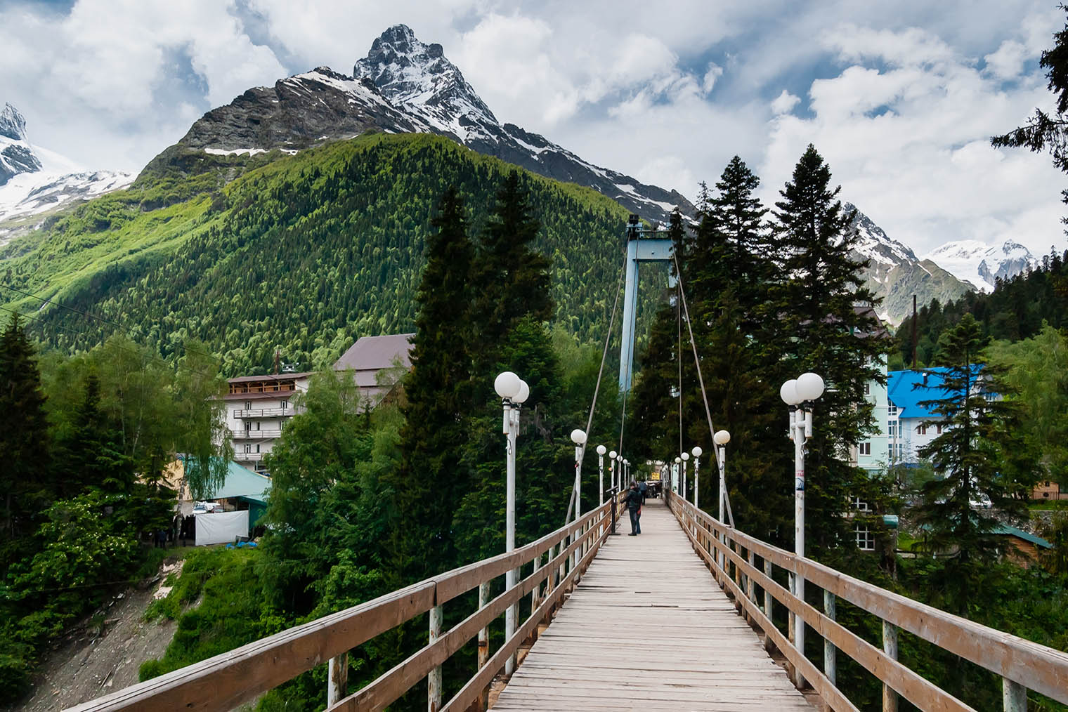 Мост через реку Аманауз. Фотография: Aleksandr Penkov / Shutterstock / FOTODOM