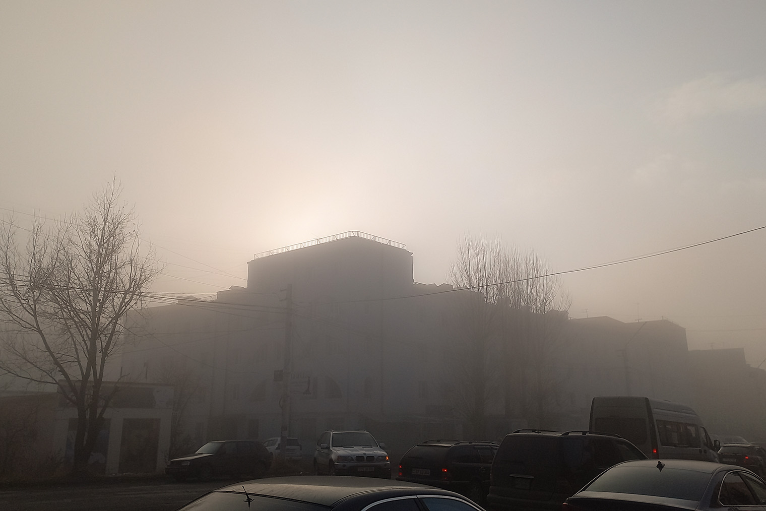 Задымление в Гюмри: безветренная погода, горит свалка