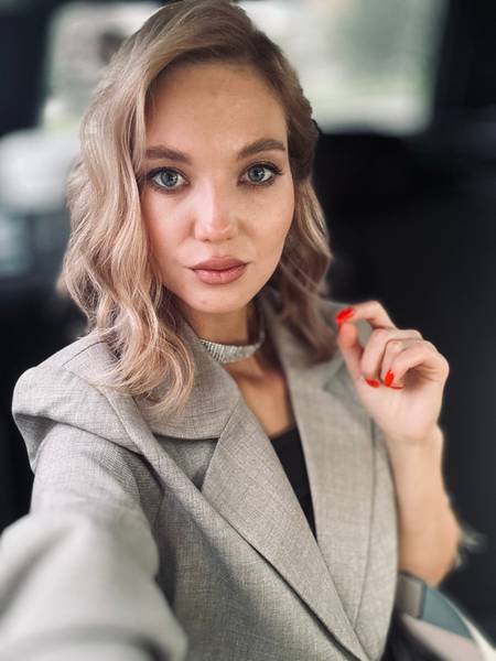 Влада Зыкова 