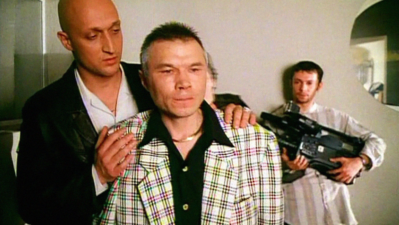В 2005 году Максим Пежемский выпустил сиквел «Мама не горюй 2», но фильм получился намного слабее. Кадр: «СТВ»