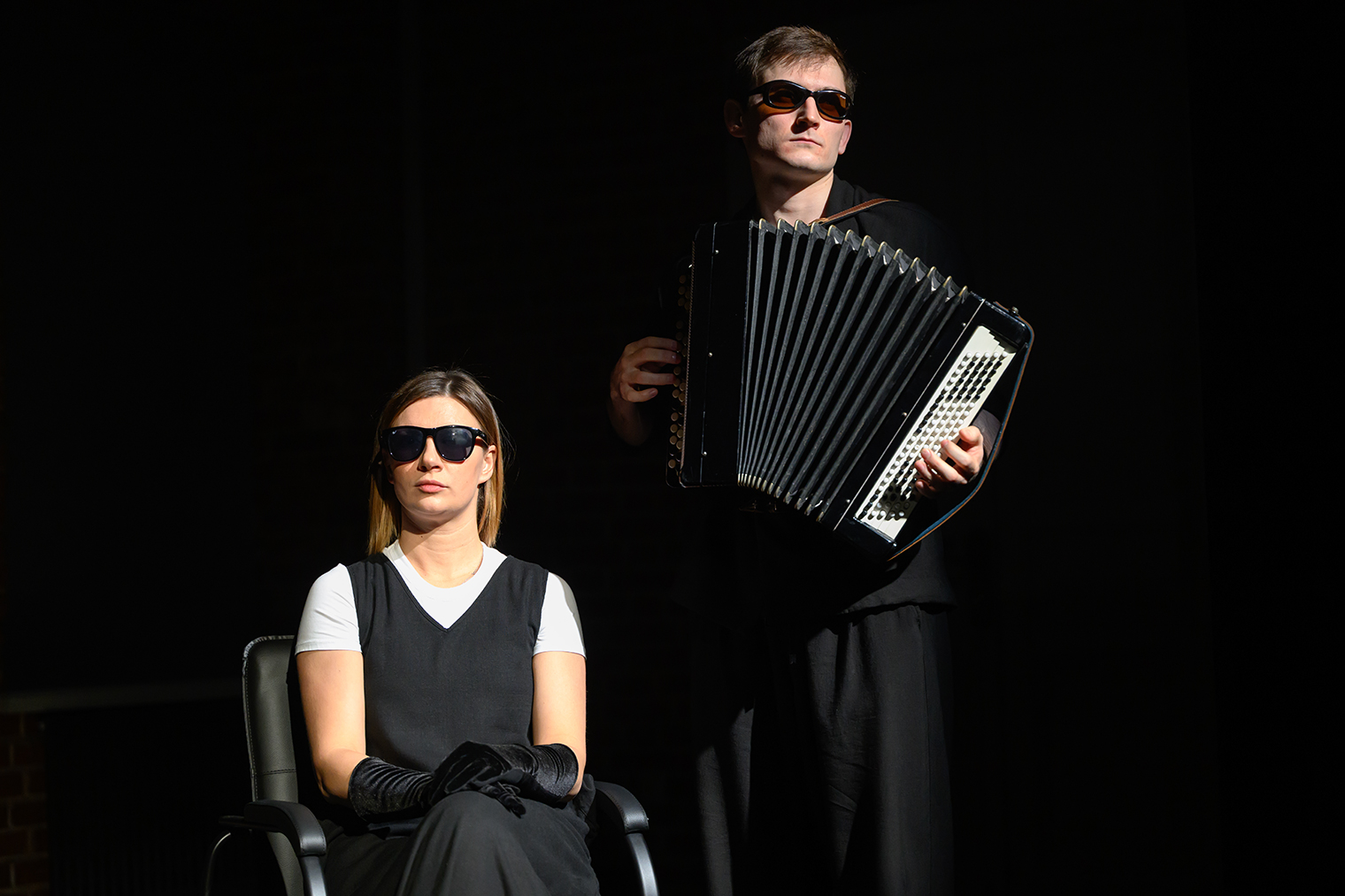 © Театр наций