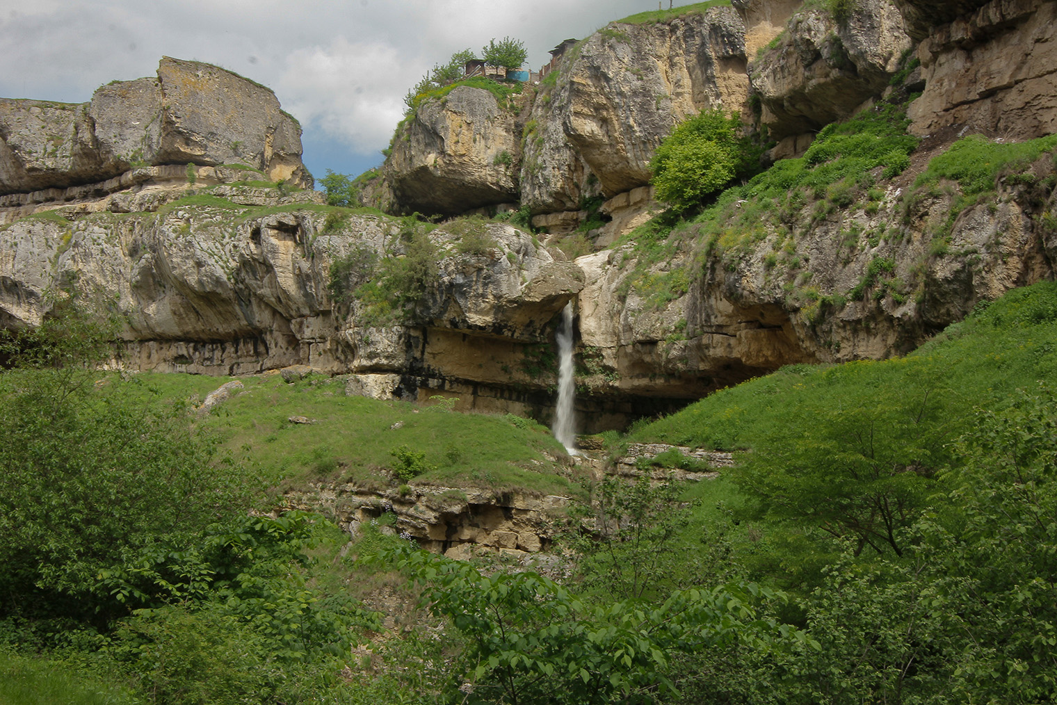 Водопад Тызыл-Су. Фотография: Олег Мар / Wikivoyage