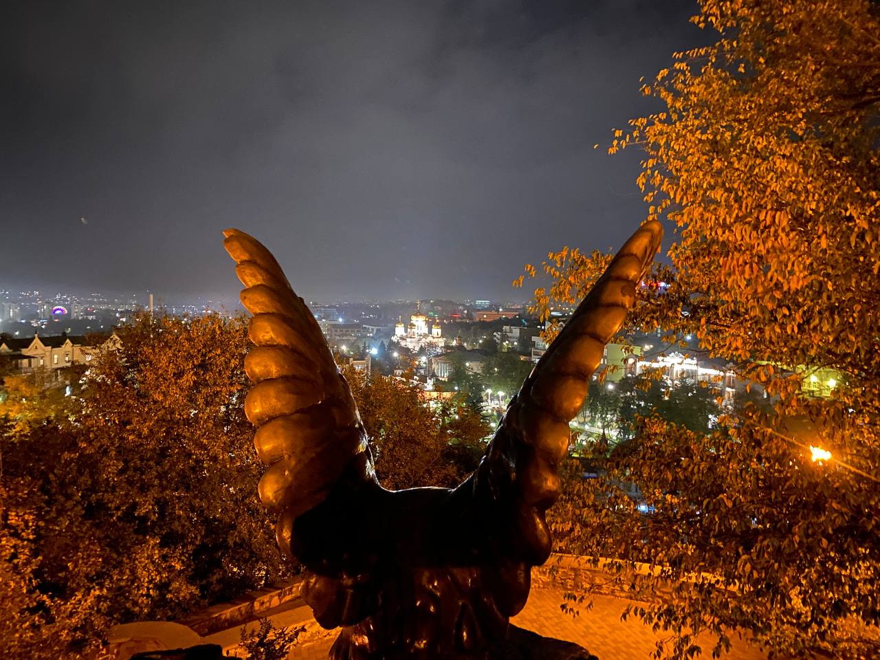 Скульптура Орел