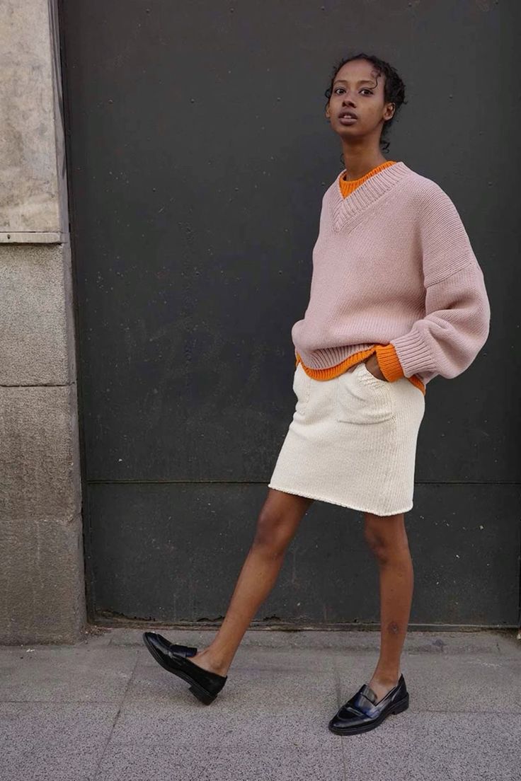 Было сложно найти то, что понравится на 100%. Эти образы показались удобными и в меру женственными