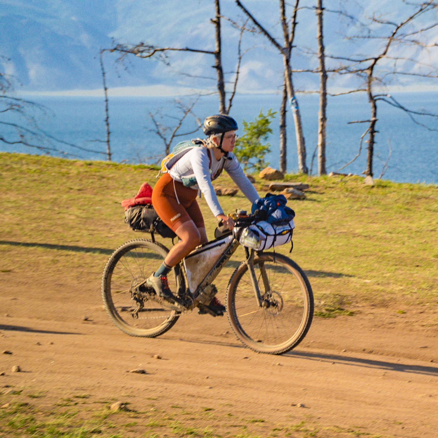 Еду на Ольхоне в предпоследний день. Фотография: Юлия Сафиуллина