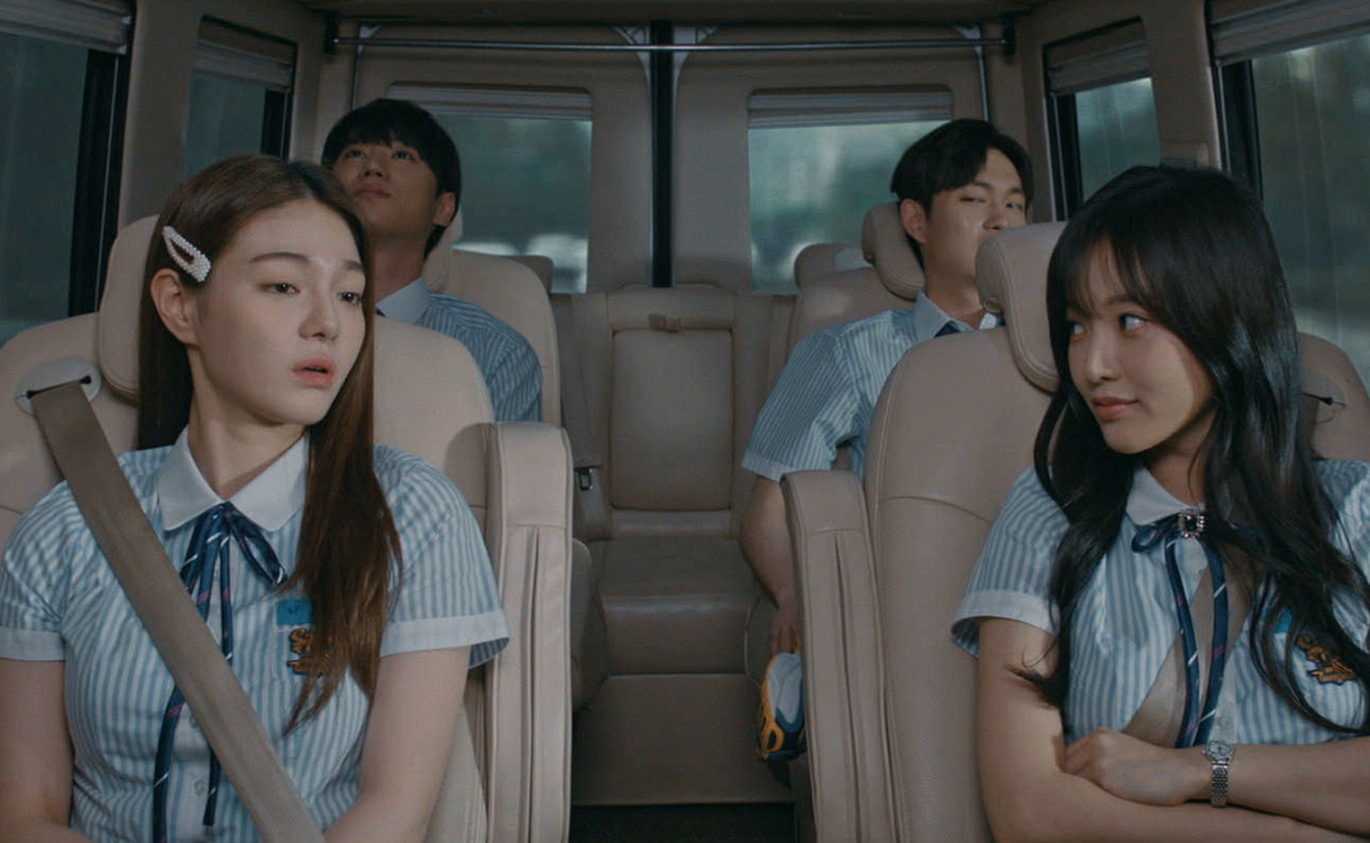 По темпу и тематике сериал перекликается с дорамой «Небесный замок», где тоже показано, как система элитного образования психически калечит детей. Кадр: Wink