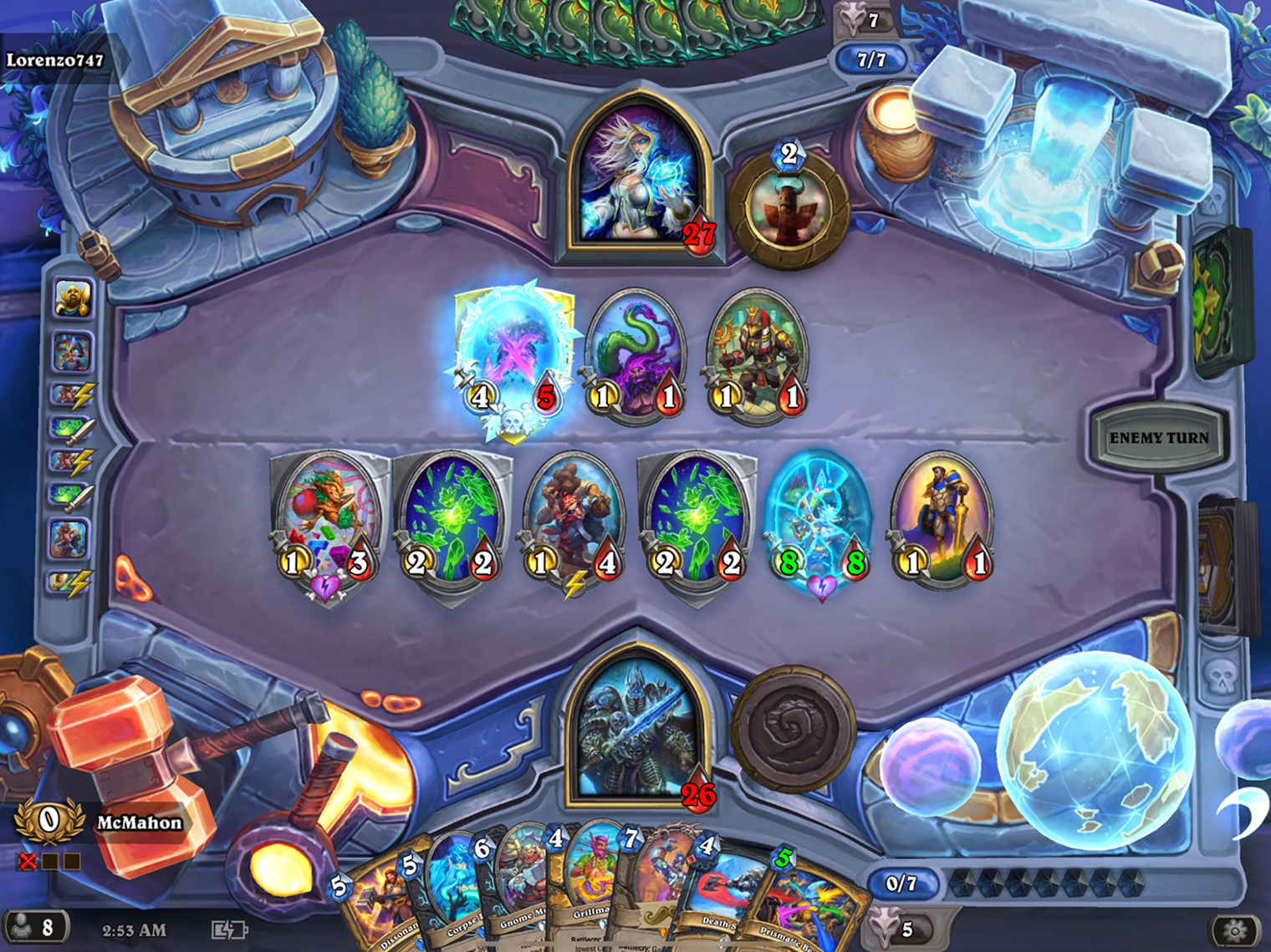 В Hearthstone играют даже те, кто ничего не смыслит во вселенной Warcraft. Для них это просто красочный тайтл с харизматичными персонажами