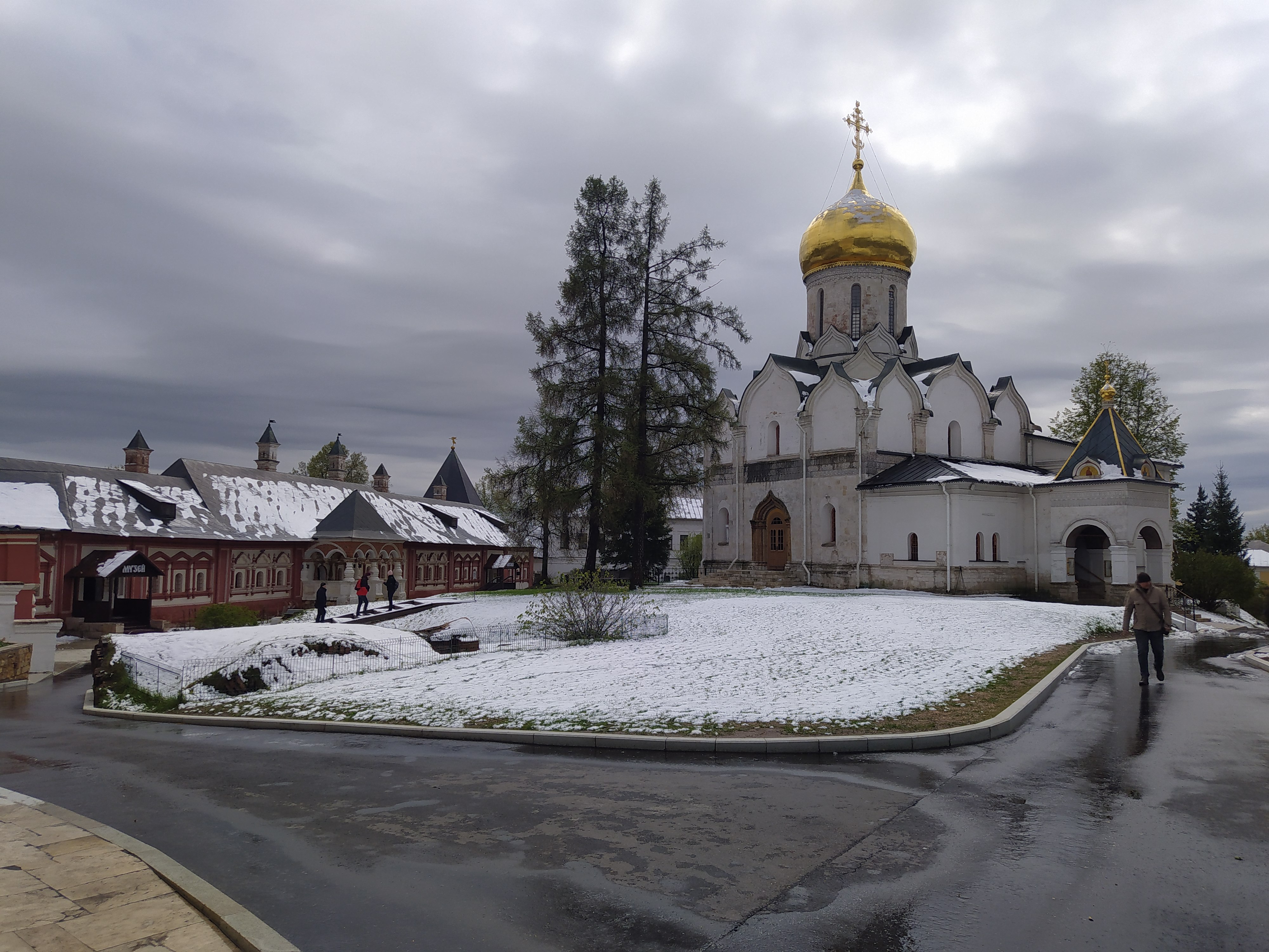 Монастырь