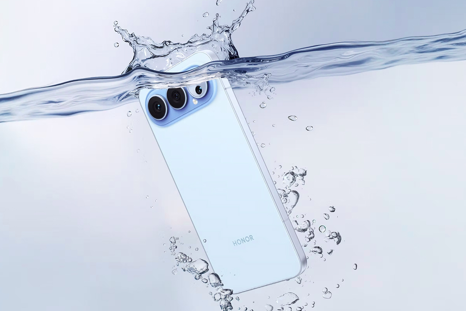 Класс защиты IP69K нечасто встречается даже у флагманских моделей. Источник: honor.com