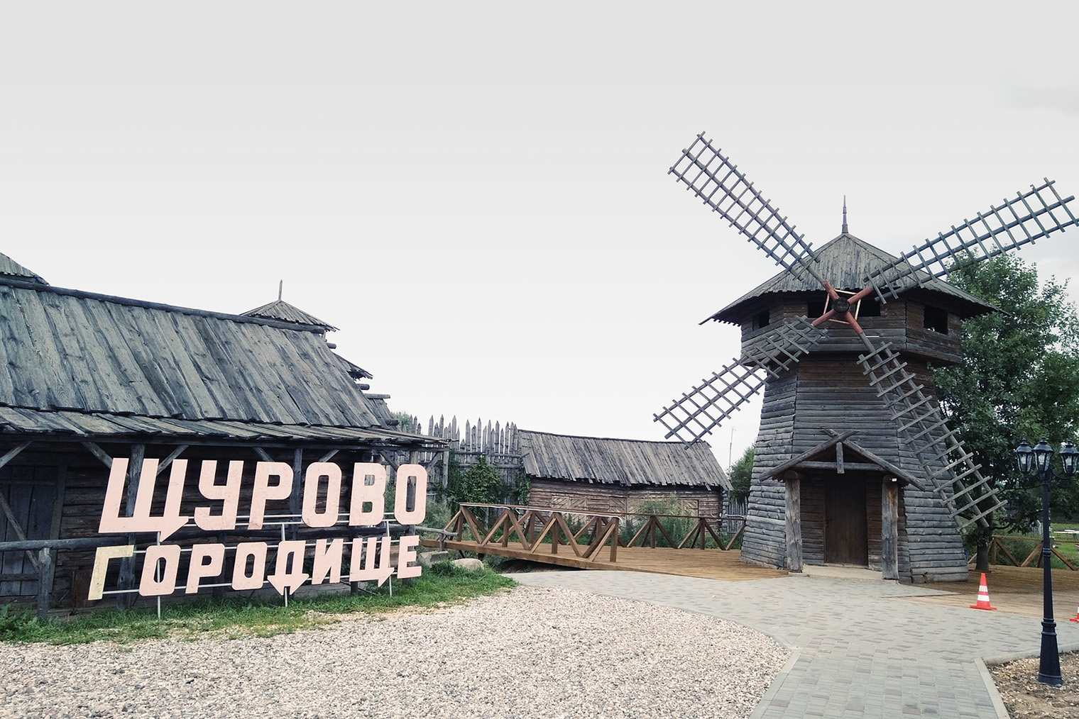 В «Щуровом городище» сохранились декорации фильма «Царь» 2009 года