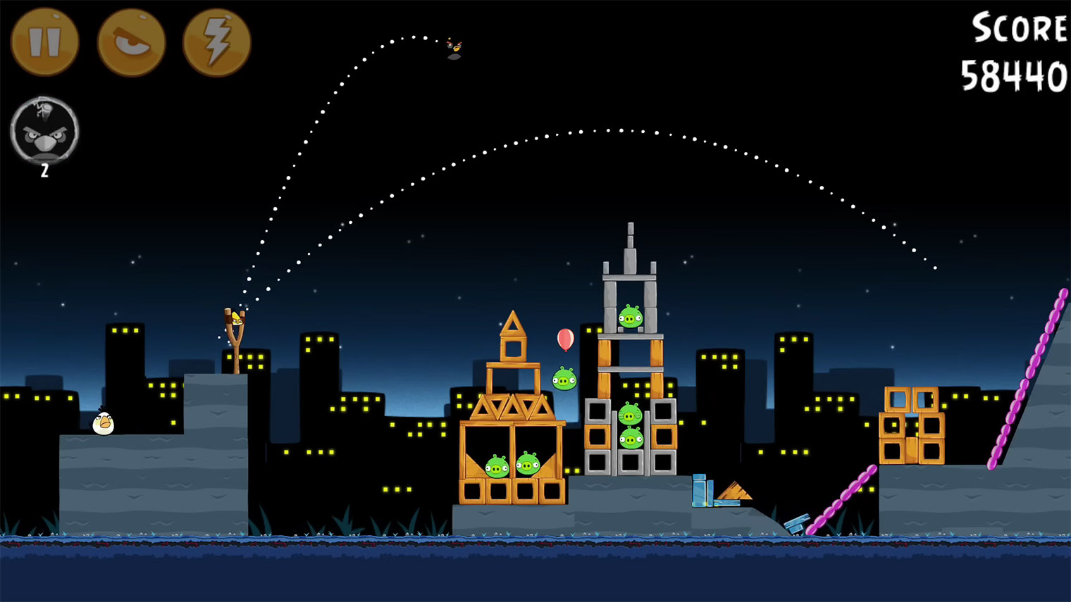 Ну прямо переосмысление сказки про трех поросят. © Rovio Entertainment