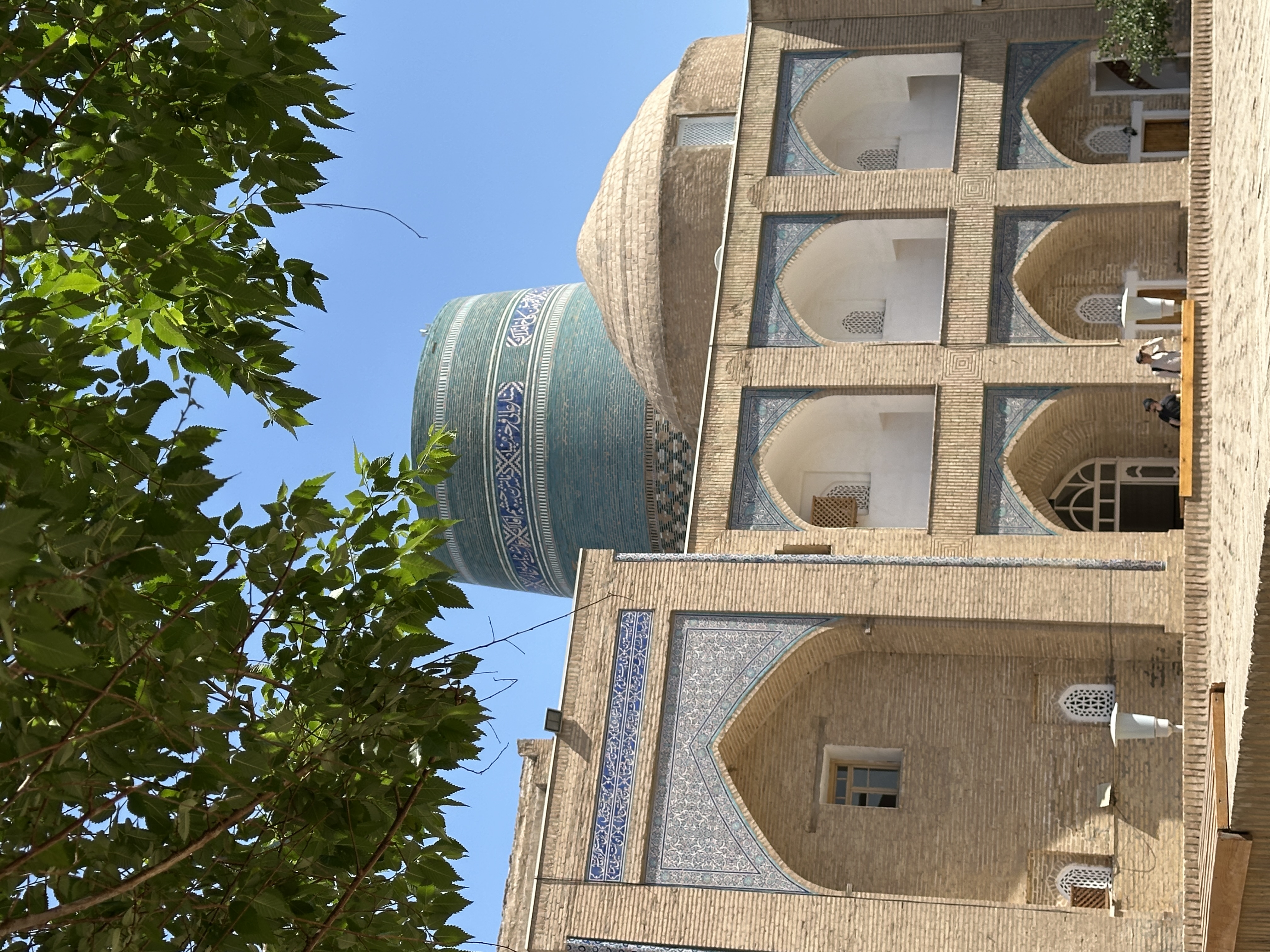 Вид на минарет Кальта-Минор