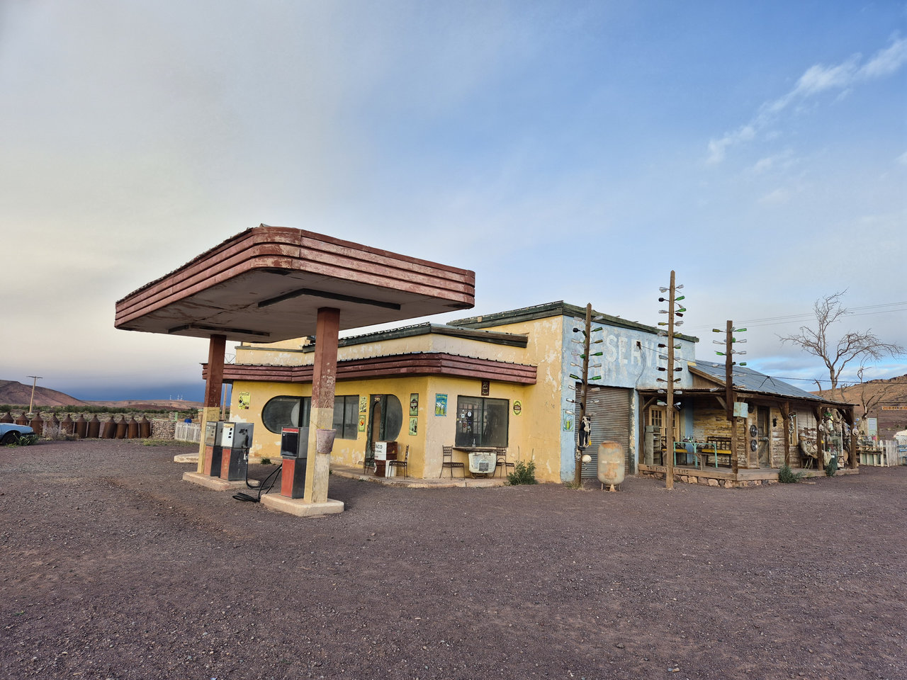 Съемочная площадка фильма «У холмов есть глаза»