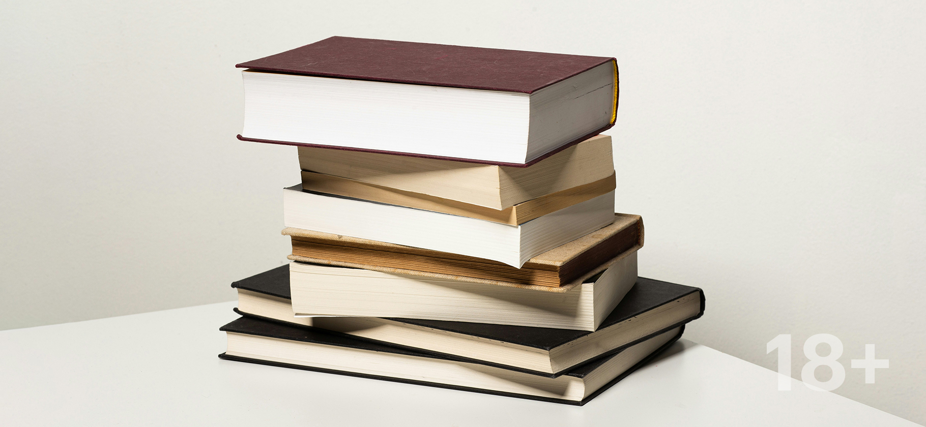 «Проще не трогать сложные темы»: как ужесточение наказания за пропаганду наркотиков влияет на литературу и книжный бизнес