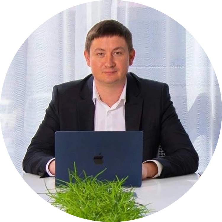 Александр Манякин 