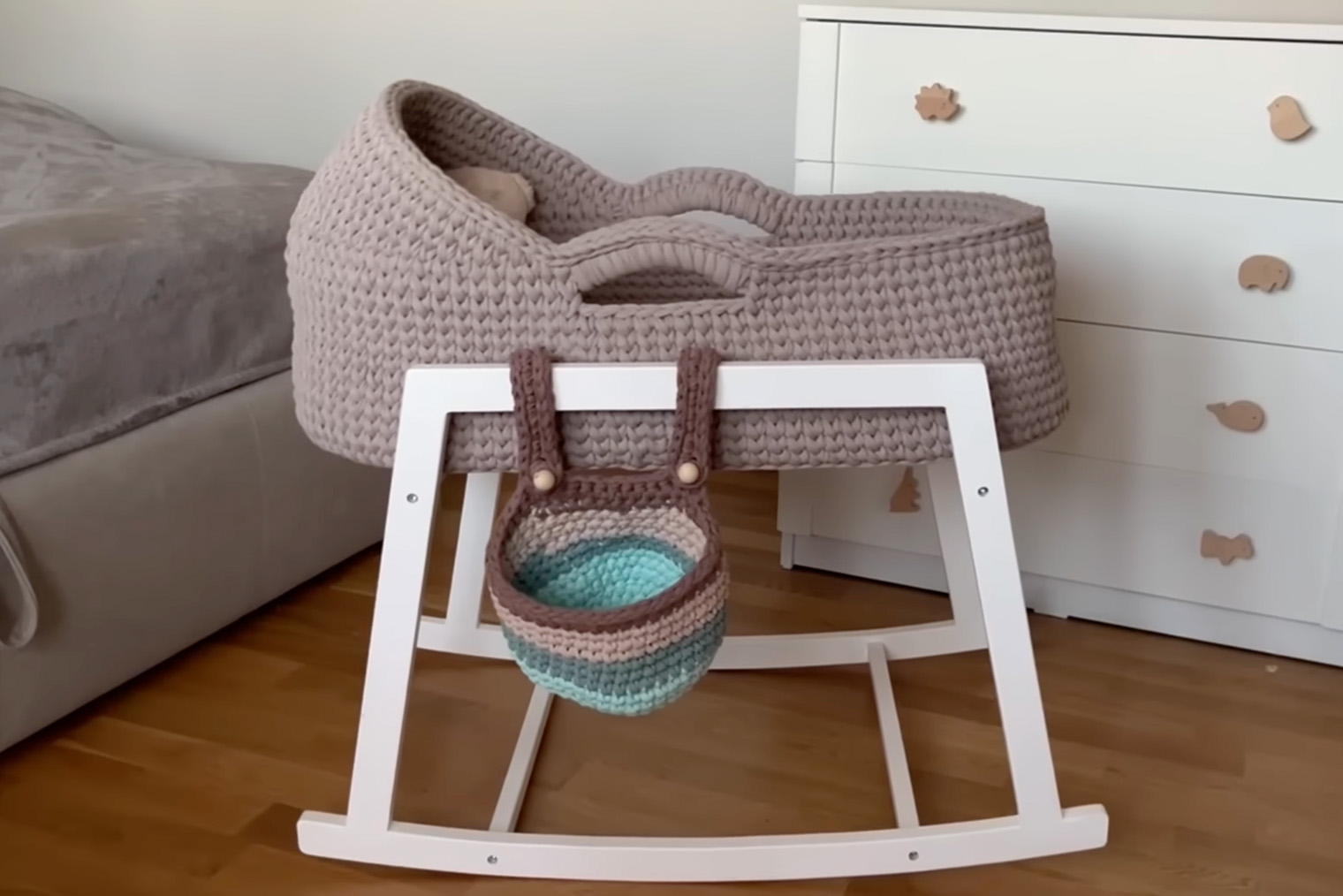 © Crochet with Julia / youtube.com