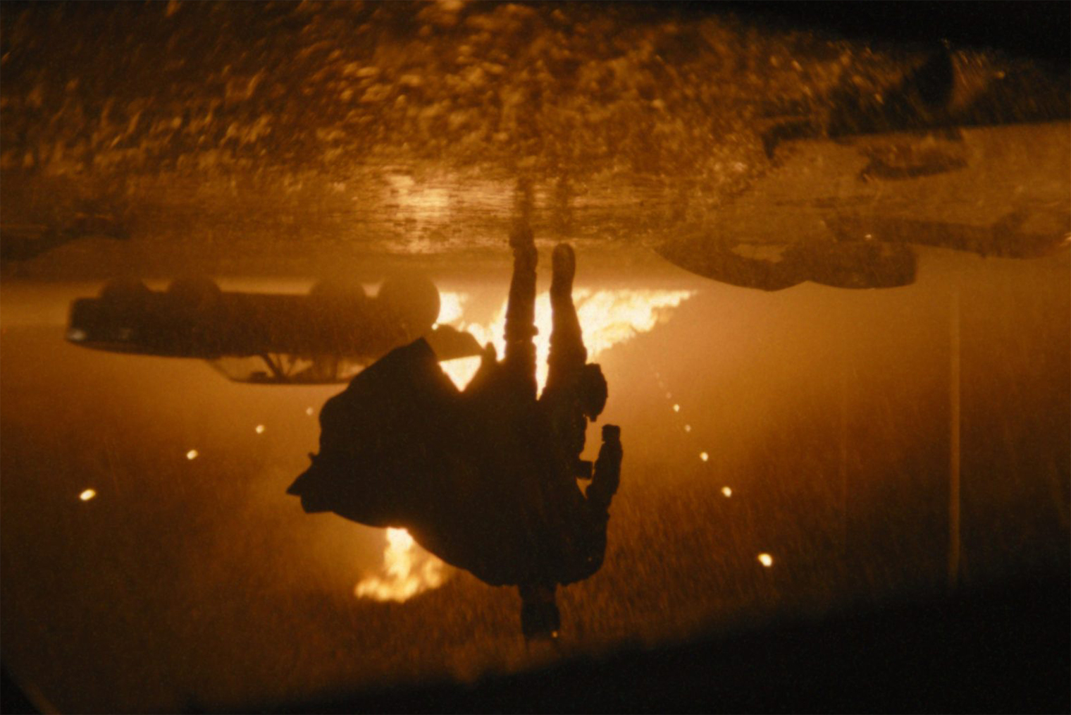 Маттсон Томлин назвал продолжение «новым и опасным» — что бы это ни значило