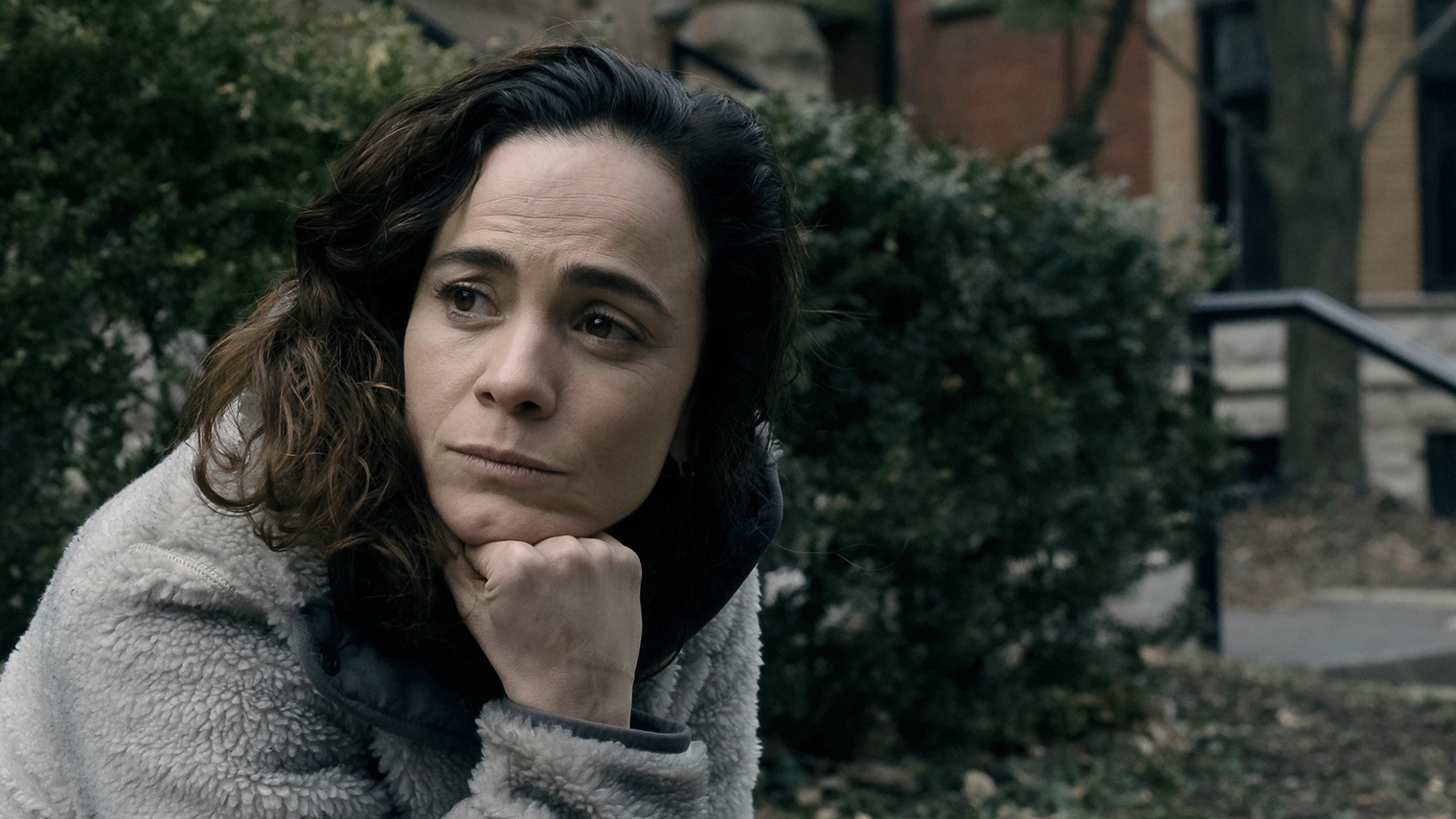 Аманда — один из лучших героев сериала. Она начинает испытывать чувства к Джейсону-1 и разочаровывается в Джейсоне-2, который бросил ее на произвол судьбы