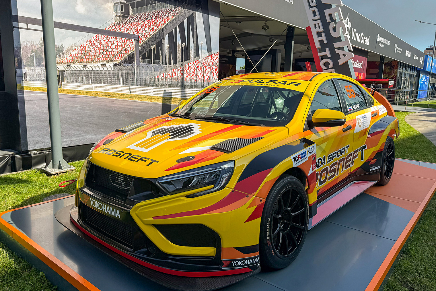 Гоночная Lada Vesta TCR. © Диана Загртдинова / ТАСС